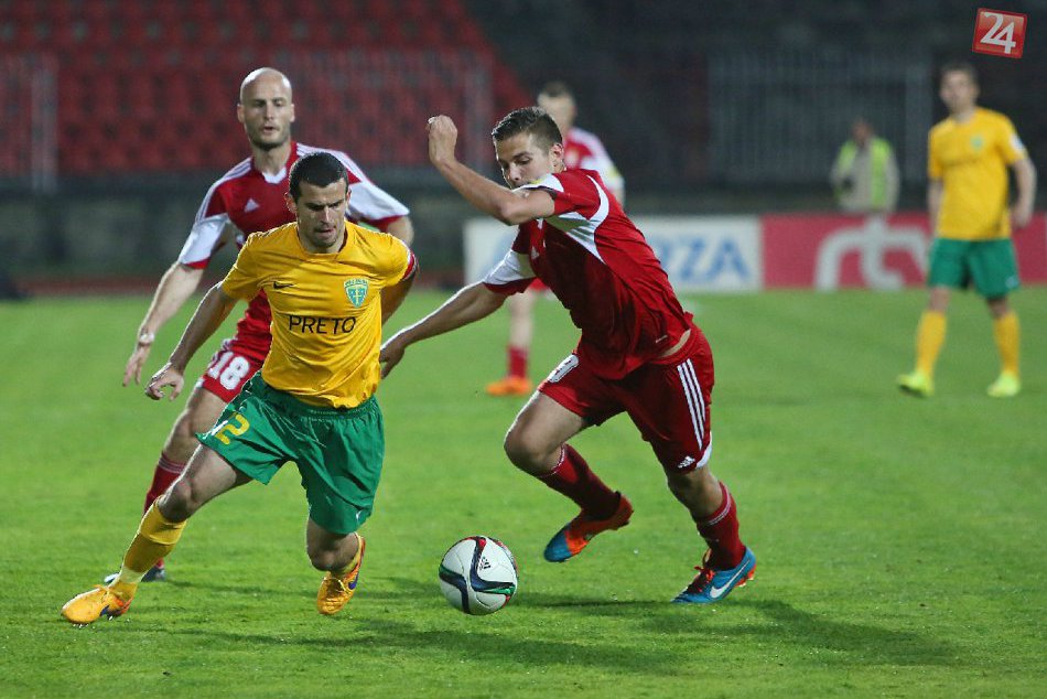 Ilustračný obrázok k článku Trápenie bystrickej Dukly pokračovalo aj so Žilinou: Úspechom bolo vôbec dostať sa na polovicu súpera