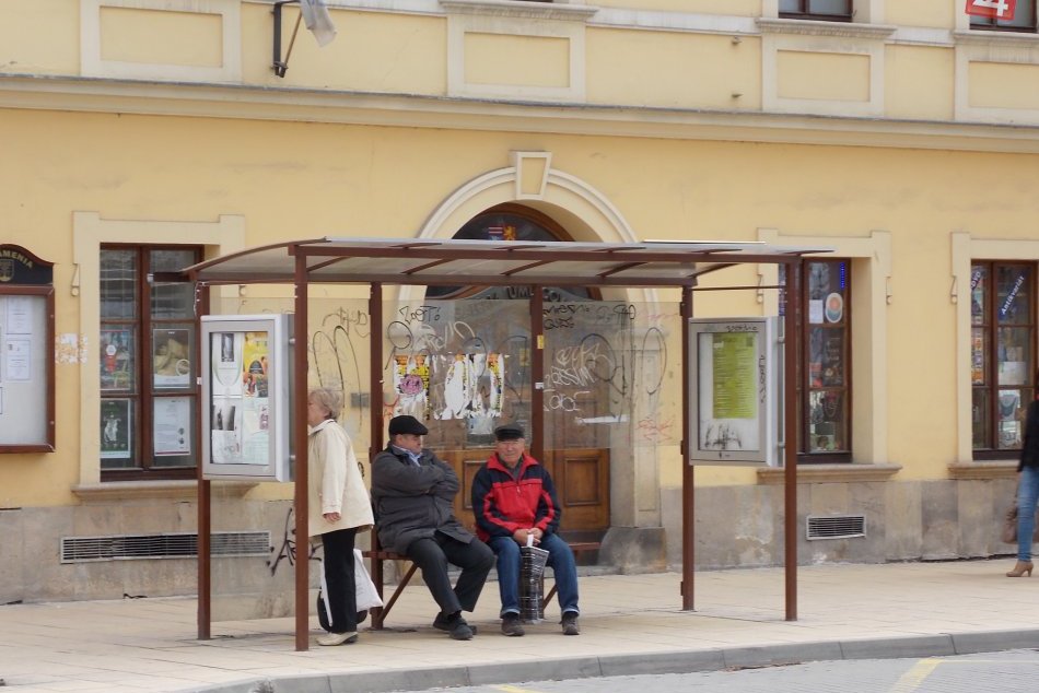 Ilustračný obrázok k článku Tragédia v Myjave otriasla Slovenskom:  Ako sú na tom zastávky v Spišskej?