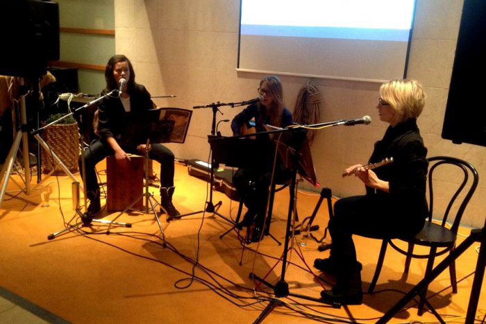 Ilustračný obrázok k článku Rožňavská kapela Mixtape, ktorá vystúpi večer na námestí: Toto ste o dievčatách nevedeli!