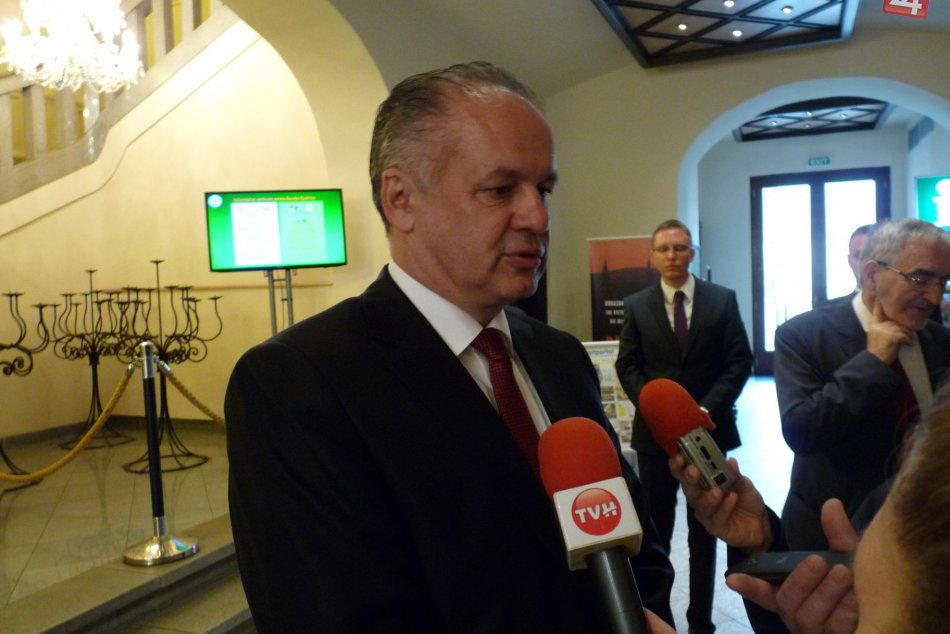 Ilustračný obrázok k článku Prezident Kiska odmenil ochotníkov z Brezna: Standing ovation a potom tieto slová...