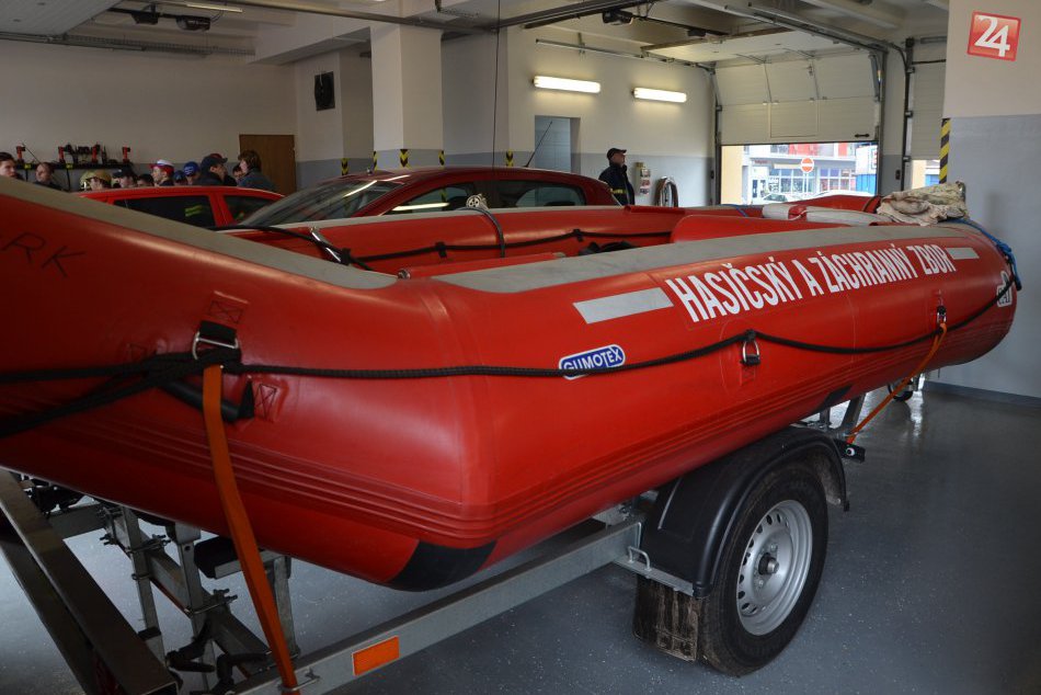 Ilustračný obrázok k článku Ostrý prelom mesiacov ružomberských hasičov: Požiar pri Krkavej skale a chlap v Revúcej