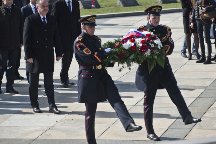 Ilustračný obrázok k článku Bulhari na Slovensku si v Bratislave uctili pamiatku obetí druhej svetovej vojny