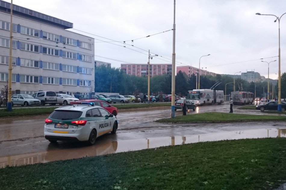 Ilustračný obrázok k článku V Prešove platí už 3.stupeň povodňovej aktivity, voda napáchala veľké škody!