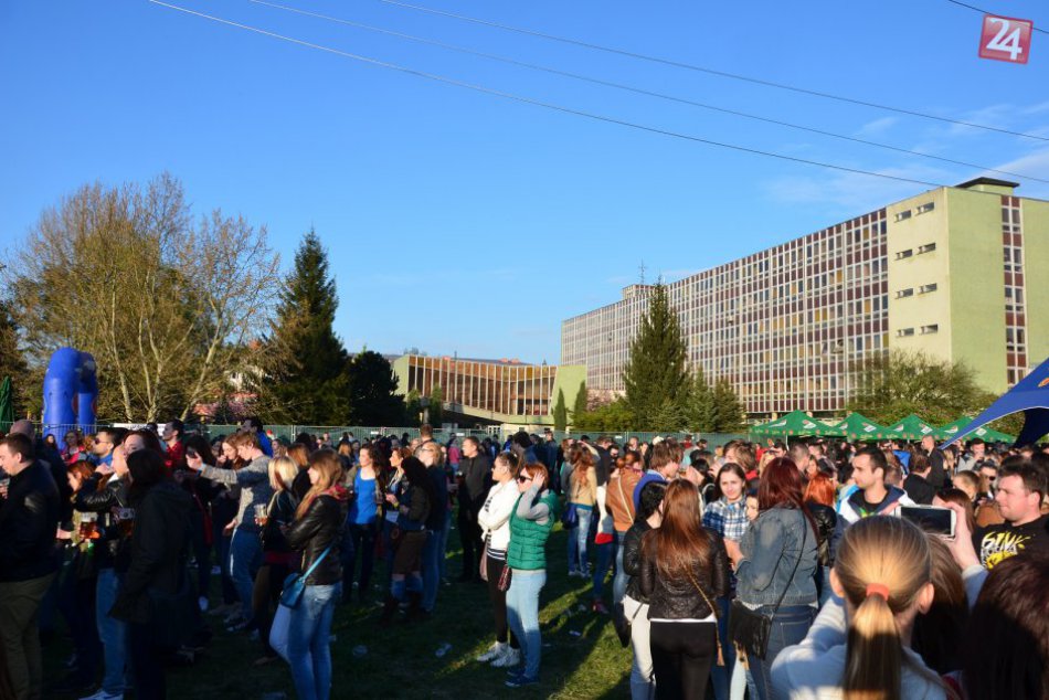 Ilustračný obrázok k článku Časový rozpis Unipofestu je už známy: Preštudujete si, o koľkej začnú kapely hrať