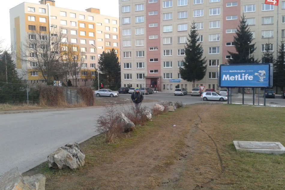 Ilustračný obrázok k článku Viceprimátorka o chodníku od sídliska ŠLN: Takmer všetko je pripravené!