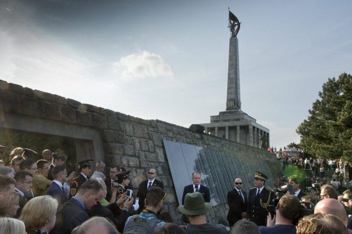 Ilustračný obrázok k článku Na Slavíne si pripomenuli 70. výročie Dňa víťazstva nad fašizmom