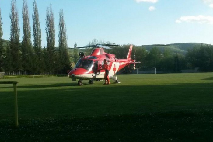 Ilustračný obrázok k článku Dráma pri Žiari: Chlapček (3) pod kolesami auta, v akcii vrtuľník! FOTO