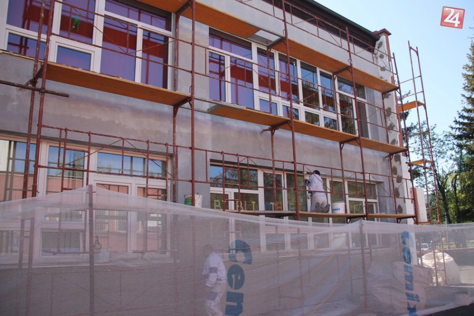 Ilustračný obrázok k článku Do základných škôl pôjde cez prázdniny 650 tisíc eur: Pribudne aj nová telocvičňa