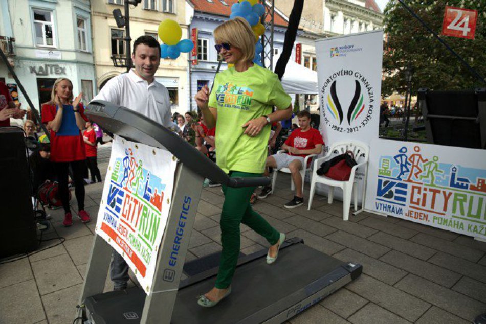 Ilustračný obrázok k článku Podarí sa Popradčanom pokoriť rekord? Beh na bežeckom páse v centre mesta!