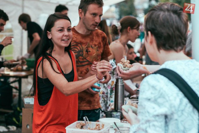 Ilustračný obrázok k článku TOP udalosti víkendu: Čas urobiť si plány! Tento víkend sa ponesie v znamení dobrého jedla a kultúry