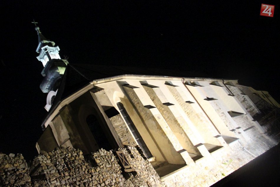 Ilustračný obrázok k článku Nočná vianočná omša v katedrále: Biskup Judák s príhovorom veriacim