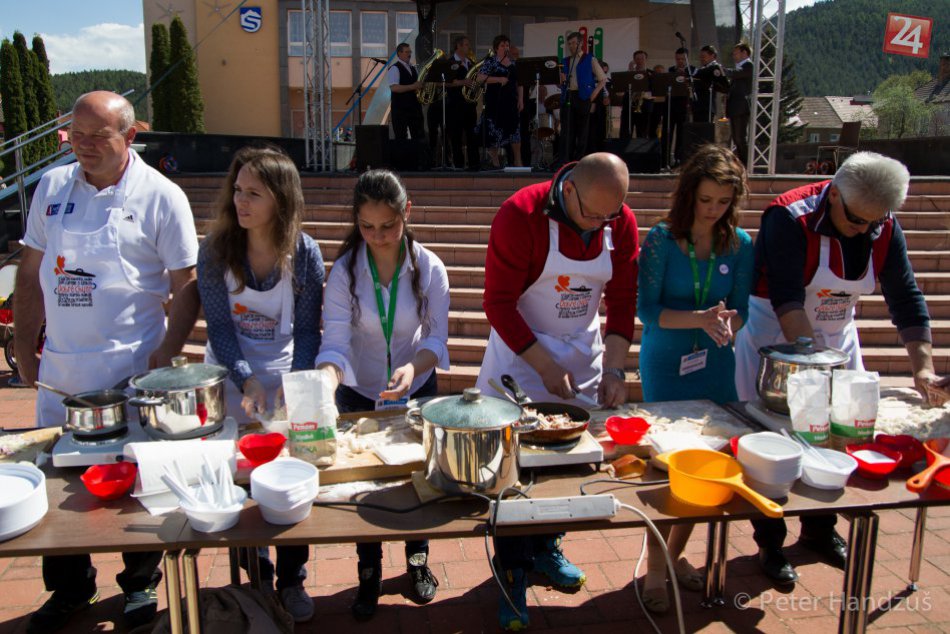 Ilustračný obrázok k článku Spoznajme sa pod Tatrami: SVIT.kom opäť zviditeľní komunity i tradičné remeslá