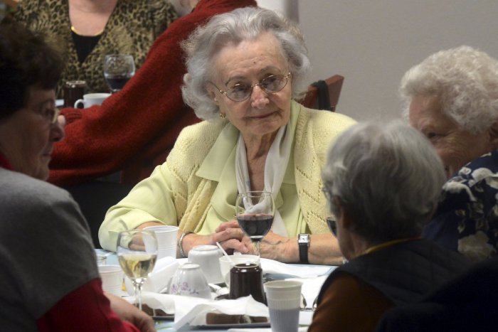 Ilustračný obrázok k článku Na opatrovateľskú službu v bratislavskom Ružinove prispeje EÚ