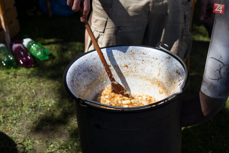 Ilustračný obrázok k článku Trnava rozvoniavala gulášom: Súťažilo takmer 60 družstiev