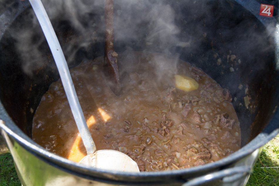 Ilustračný obrázok k článku Kuchárski majstri, pozor! Pri Moravciach sa bude hľadať najlepší guláš