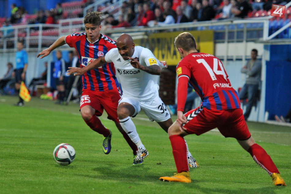 Ilustračný obrázok k článku Cleber po operácii už trénuje: Godála vyradili svalové problémy