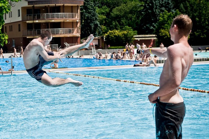 Ilustračný obrázok k článku Bratislavské kúpaliská zahajujú letnú sezónu. Niektoré otvárajú už koncom mája