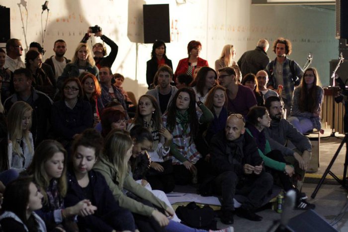 Ilustračný obrázok k článku Nástupište 1-12 pripravilo ďalšie podujatie: Predstaví tvorbu dua Zapaska