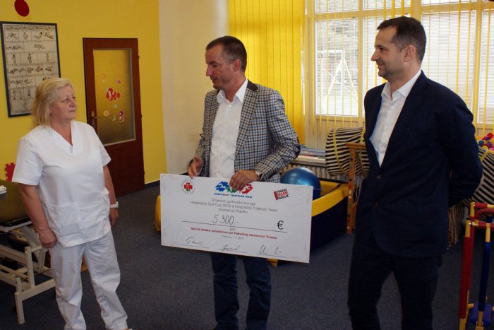 Ilustračný obrázok k článku Golfový turnaj pomôže deťom: V sanatóriu pribudne špeciálna cvičebná jednotka