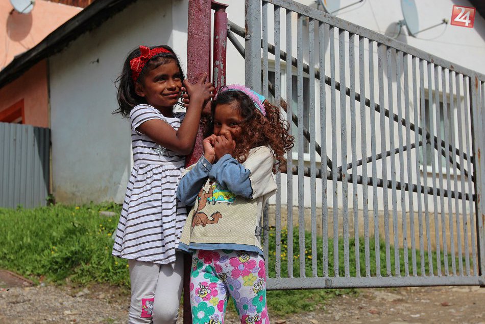 Ilustračný obrázok k článku V meste odštartovala kampaň "Zastav hejt voči Rómom!", bojovať má proti násiliu