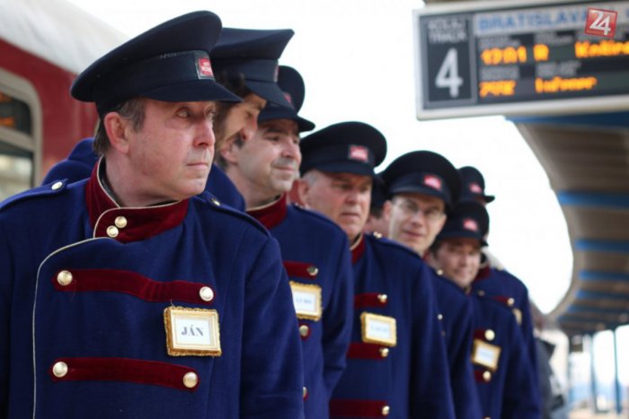 Ilustračný obrázok k článku Bratislavskí Nosiči batožín bodovali za hranicami. Jedinečný projekt získal prestížne ocenenie