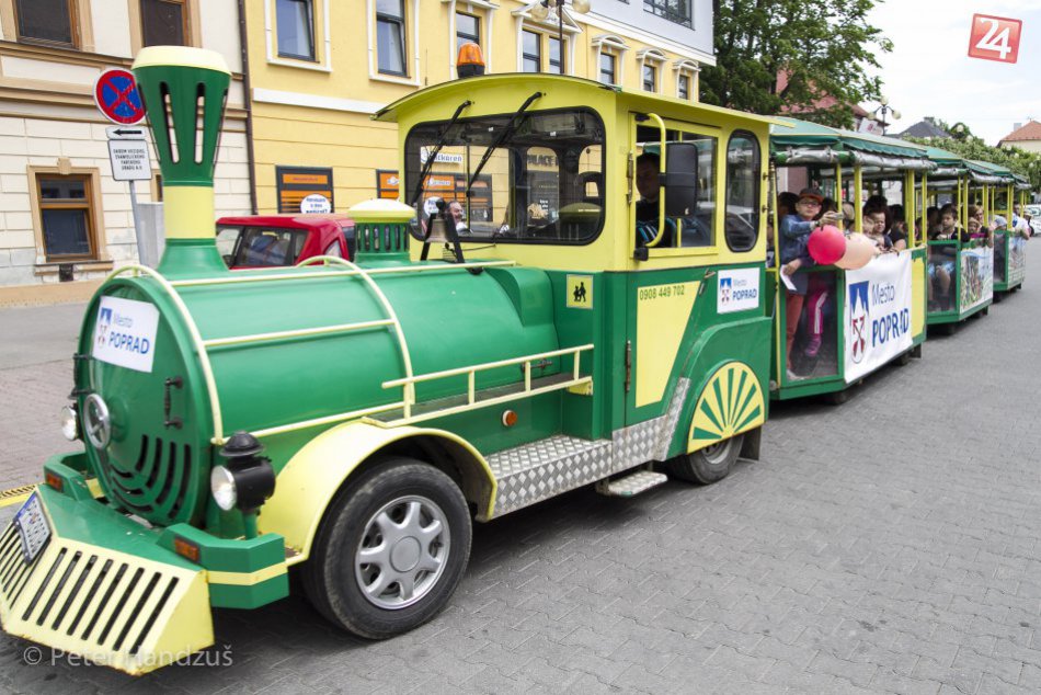 Ilustračný obrázok k článku Ľudí na námestí potešil vláčik: Čo z neho turisti uvidia okrem čínskych obchodov?