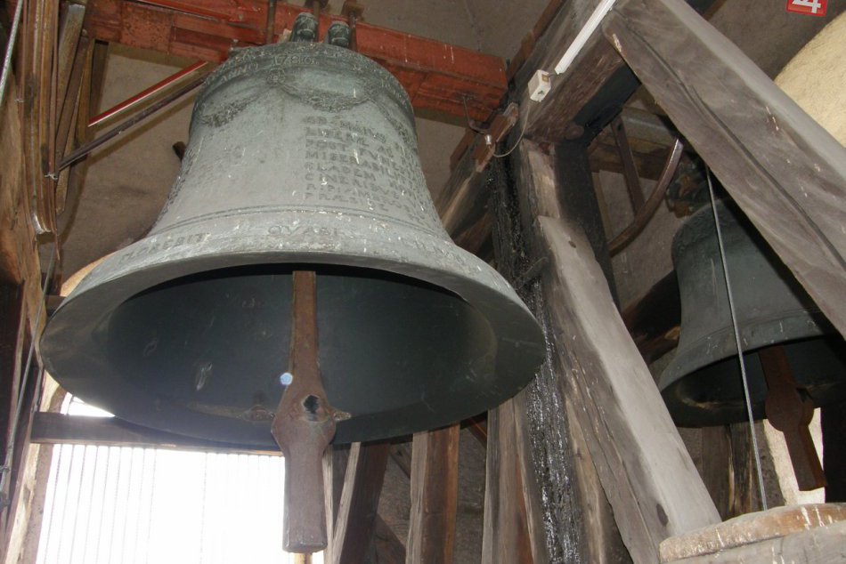 Ilustračný obrázok k článku POTVRDENÉ! Ľudia v Brezne v panike vychádzali z domov, vieme čo sa stalo