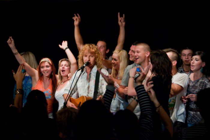 Ilustračný obrázok k článku Kam sa vybrať za kultúrou? Top 3 akcie, na ktoré sa v júni oplatí skočiť