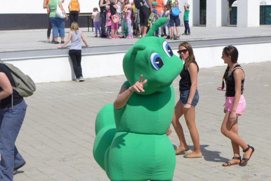 Ilustračný obrázok k článku Deň detí ešte neskončil: V Šali to roztočí červík Maxi!