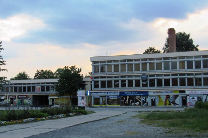 Ilustračný obrázok k článku Dom služieb našiel po rokoch nového majiteľa: V centre mesta by malo vyrásť moderné obchodné centrum