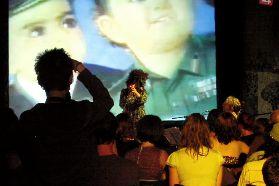 Ilustračný obrázok k článku Obľúbené podujatie Fest Anča je predo dvermi: Tešte sa na staré Večerníčky i premiérový LokalFilmis!