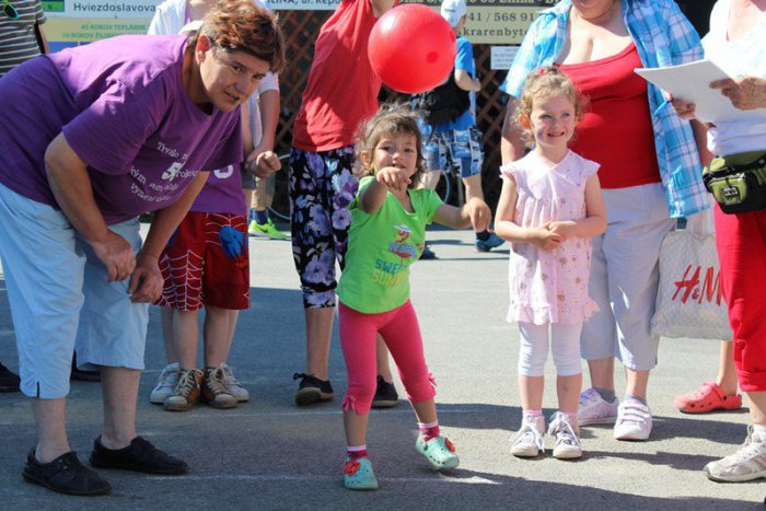 Ilustračný obrázok k článku Bytčica žila juniálesom: Akciu spestrilo derby Horní proti Dolným