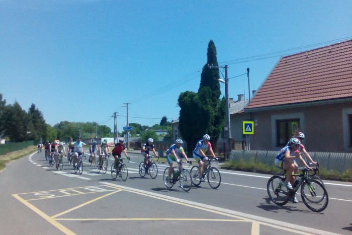 Ilustračný obrázok k článku Cyklovýjazd, aký sme v Bystrici ešte nezažili. Do pedálov šliapne 250 gymnazistov