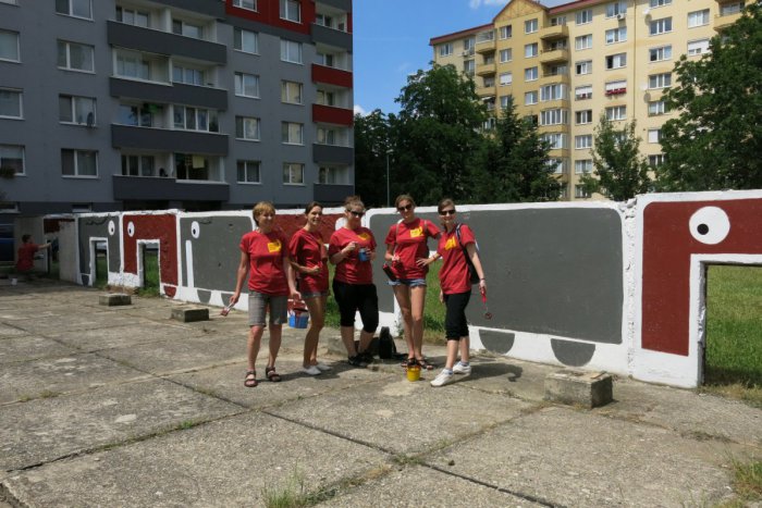 Ilustračný obrázok k článku V Ružinove ožijú zábradlia a zmiznú tiež čmáranice z Parku Andreja Hlinku