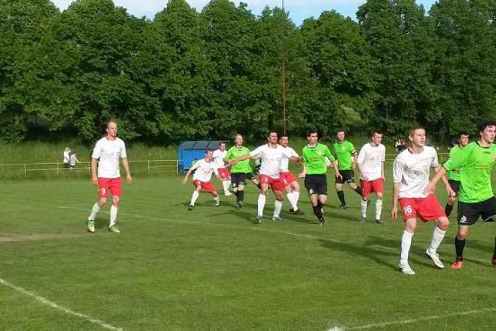 Ilustračný obrázok k článku Pred nami je posledné futbalové kolo: V okresných súťažiach je o všetkom rozhodnuté