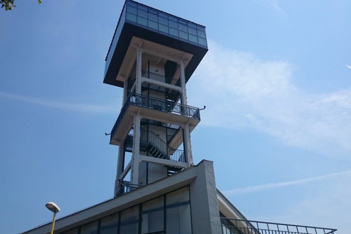 Ilustračný obrázok k článku Vodárenská veža v Prešove je v plnej prevádzke: Kedy má otvorené a čo si môžeme objednať?