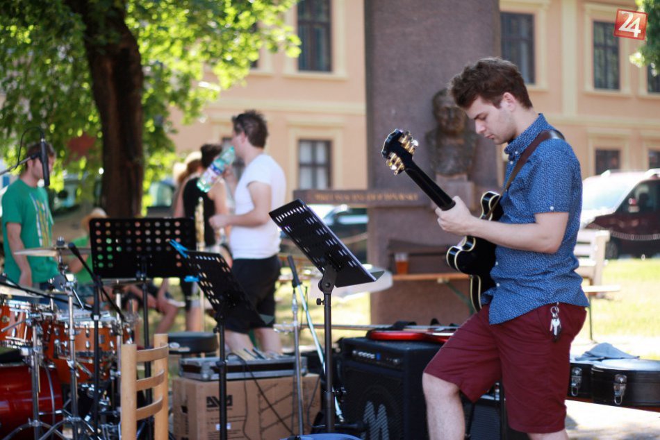 Ilustračný obrázok k článku Kultúrne leto v Hlohovci je tu: Kompletný PROGRAM množstva podujatí!