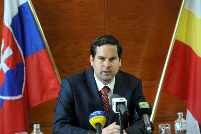 Ilustračný obrázok k článku Starosta Nového Mesta si prilepší, miestni poslanci mu schválili nový plat