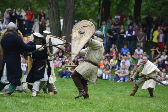 Ilustračný obrázok k článku VIDEO: Už onedlho sa v Bratislave pobijú stredovekí rytieri