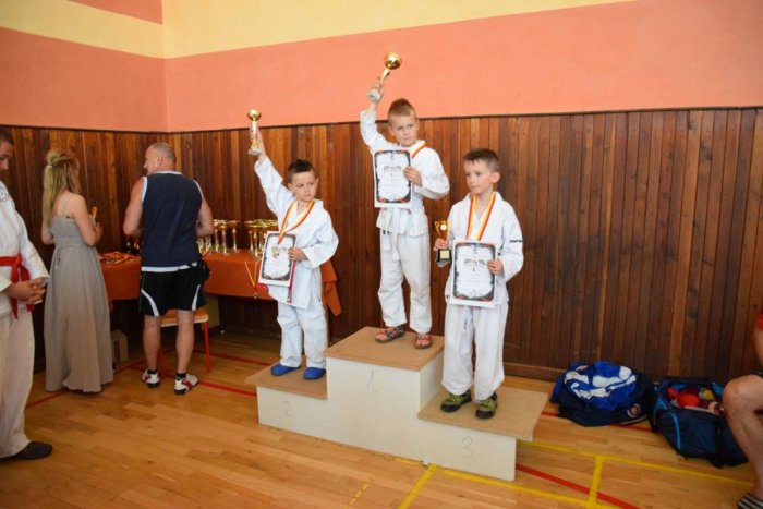 Ilustračný obrázok k článku Žiarčania na čele dvadsiatky klubov: Bodovali malí aj veľkí, TOTO sú mená našich medailistov!