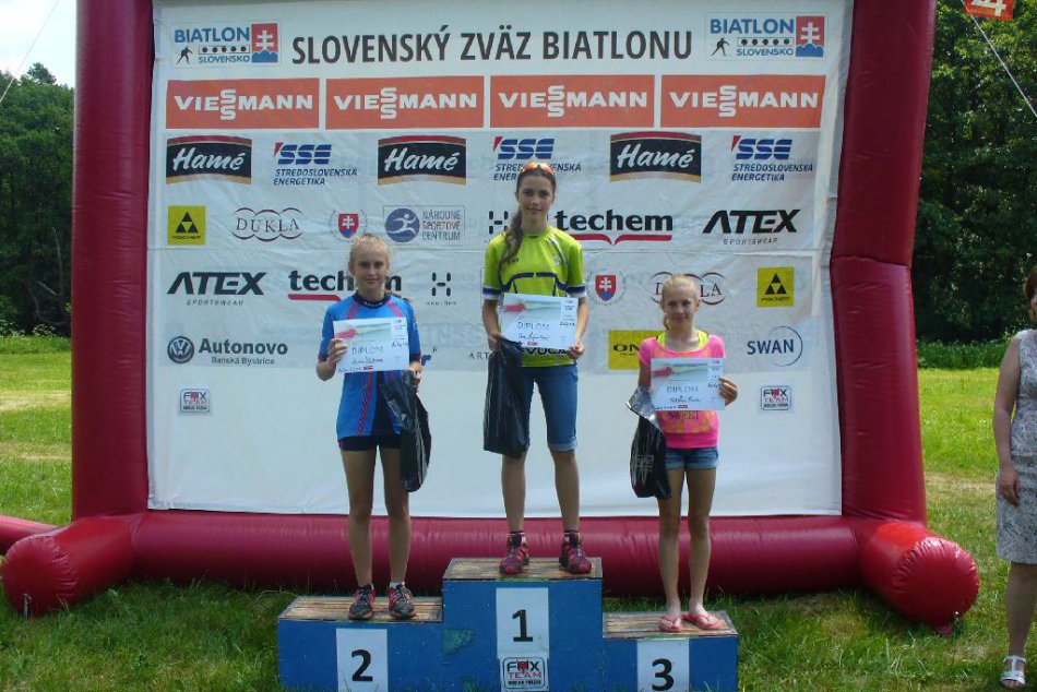 Ilustračný obrázok k článku Biatlonové leto začalo pre našich úspešne: Ema Kapustová dvakrát víťazne FOTO