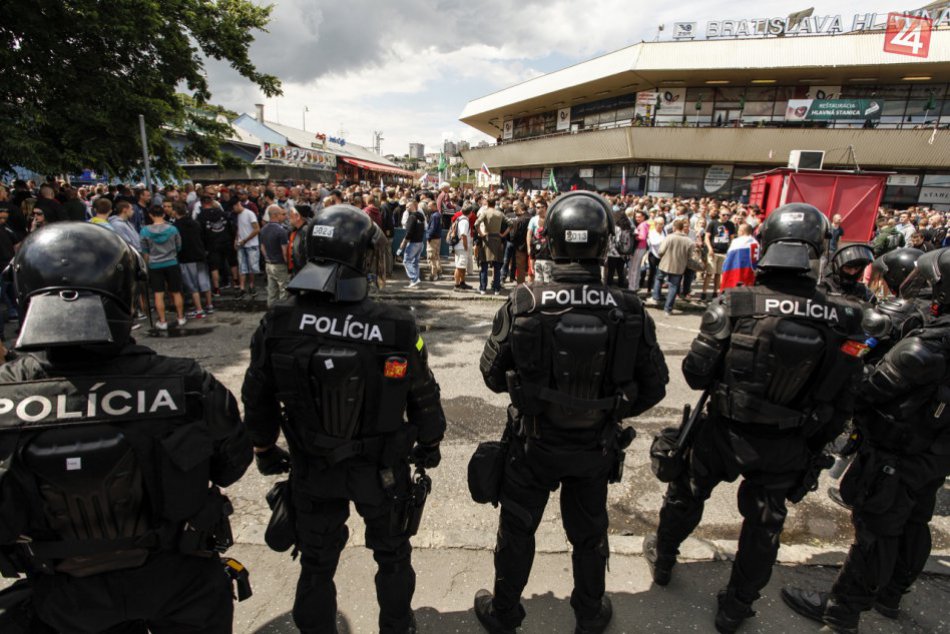 Ilustračný obrázok k článku OBRAZOM: Ako protestné zhromaždenie prevrátilo Bratislavu hore nohami