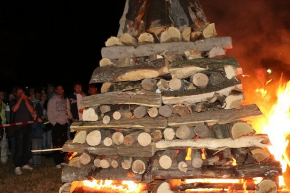 Ilustračný obrázok k článku Jánske ohne nad Šíravou: Na takéto lákadlá sa návštevníci môžu tešiť