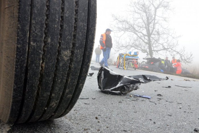 Ilustračný obrázok k článku Vážna nehoda medzi Trnavou a Šelpicami: Po čelnej zrážke štyria zranení