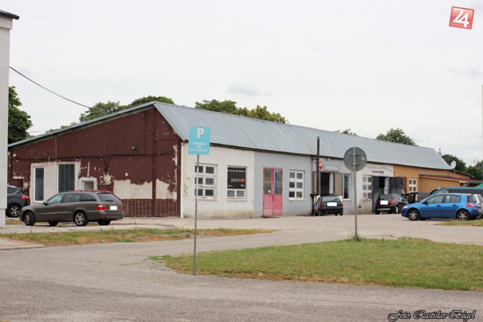 Ilustračný obrázok k článku Staré nitrianske letisko by malo takmer sto rokov: Dodnes tu stojí hangár a riadiaca veža