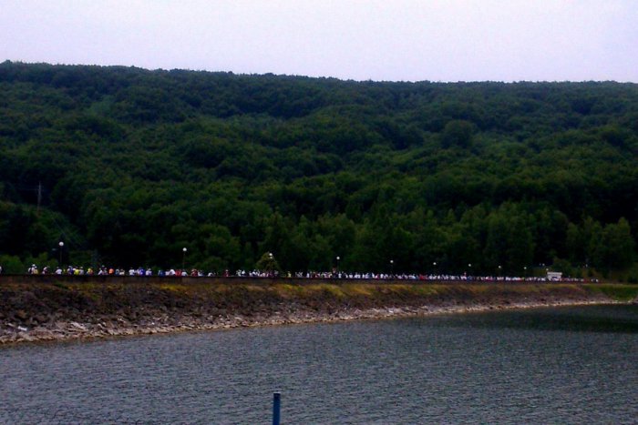 Ilustračný obrázok k článku FOTO z víkendovej Domaše: Okolie vodnej nádrže brázdili stovky priaznivcov cyklistiky