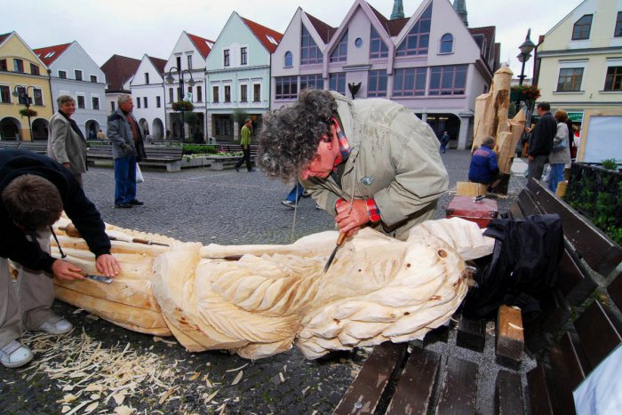 Ilustračný obrázok k článku V Žiline štartuje kultúrne leto 2015: Čakajú nás silní muži aj primátorský deň