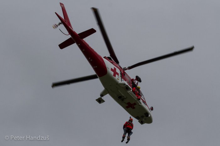 Ilustračný obrázok k článku Tragický záver augusta: Nočná pátracia akcia, stratené deti a smrť turistu