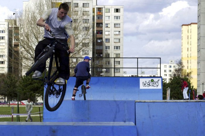 Ilustračný obrázok k článku V Rači má vyrásť športovo-rekreačný areál na úkor BMX dráhy. Obyvatelia spúšťajú petíciu