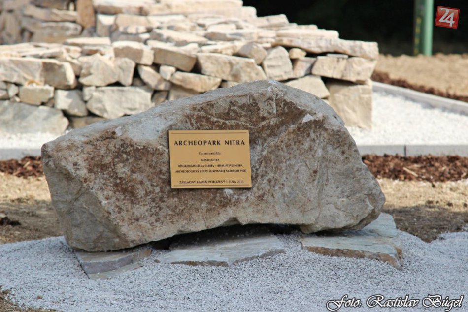 Ilustračný obrázok k článku Prvé objekty nového archeologického parku: Stáť by mali už v priebehu jari